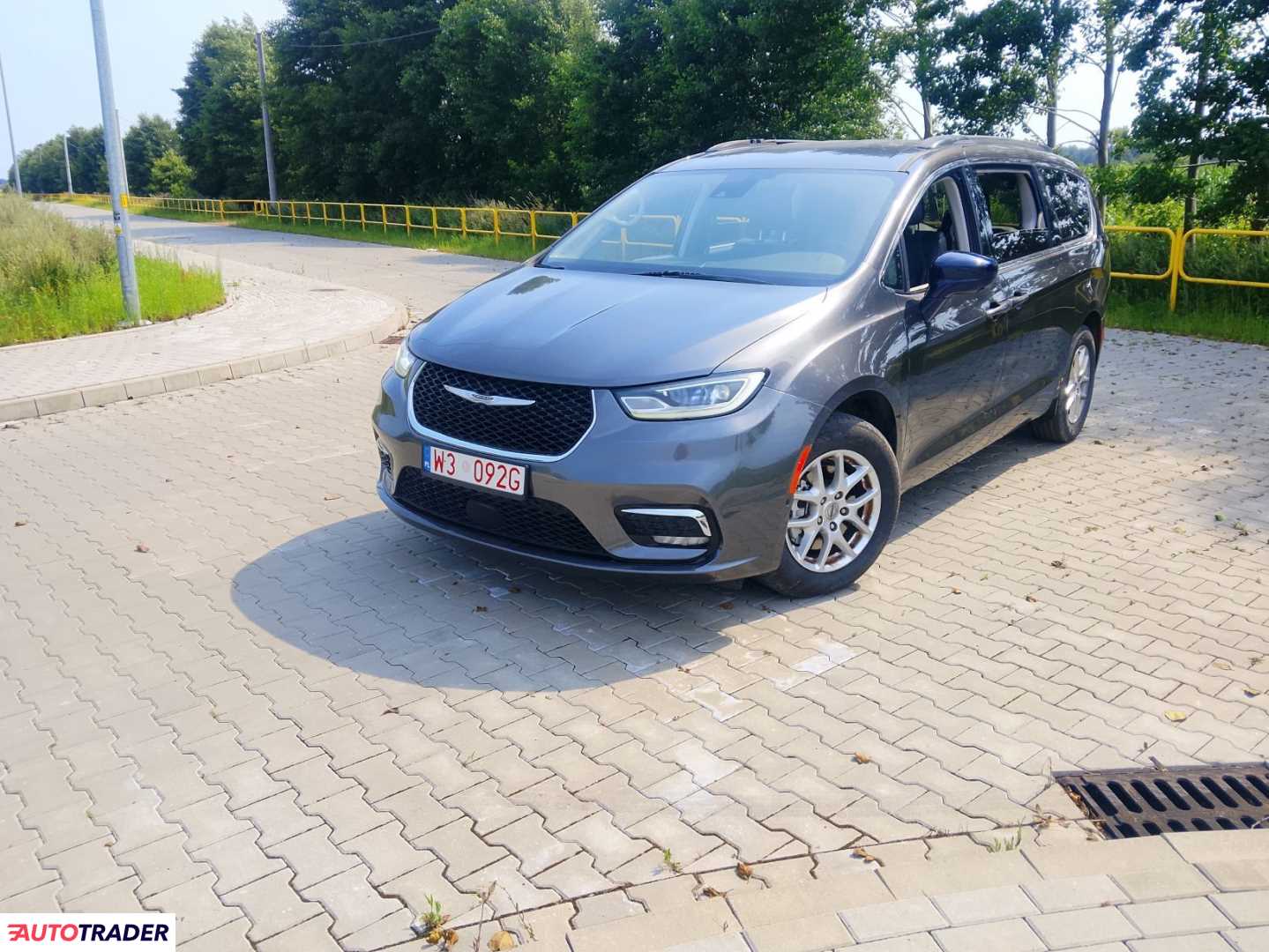 Chrysler Pacifica 2022 3.6 293 KM