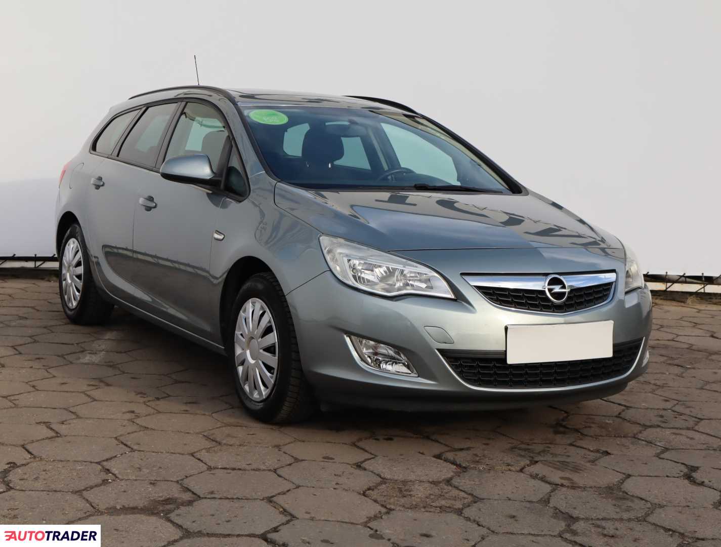 Opel Astra 2011 1.4 138 KM