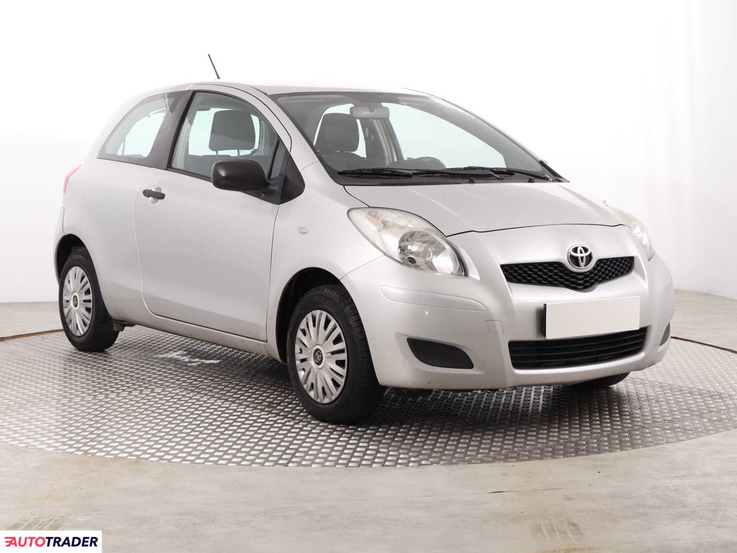 Toyota Yaris 2009 1.0 68 KM