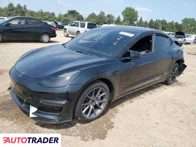 Tesla Model 3 2023