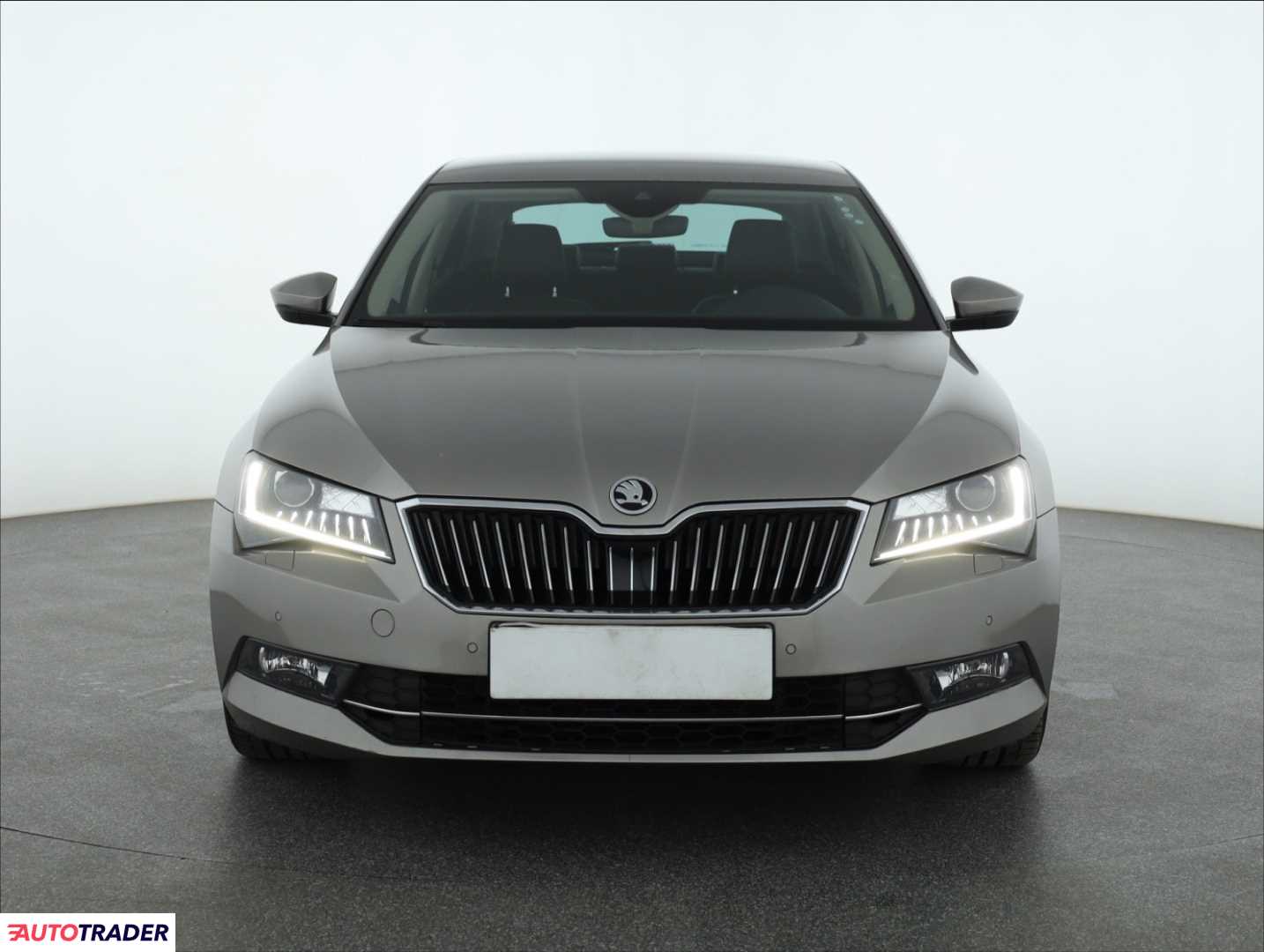 Skoda Superb 2018 2.0 187 KM