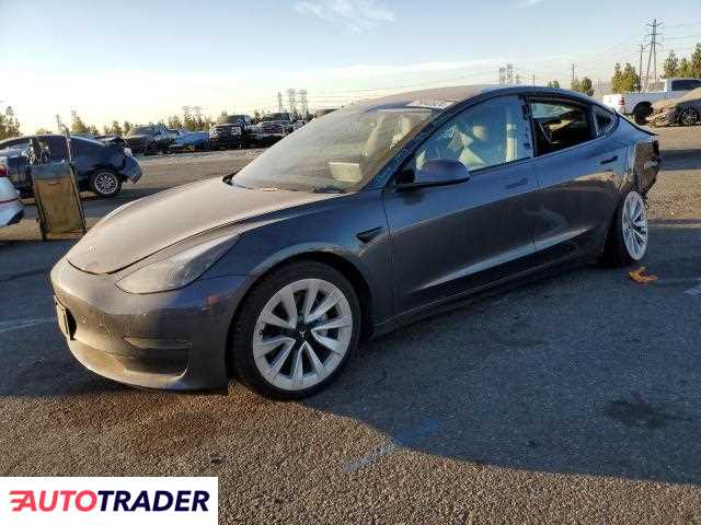 Tesla Model 3 2022