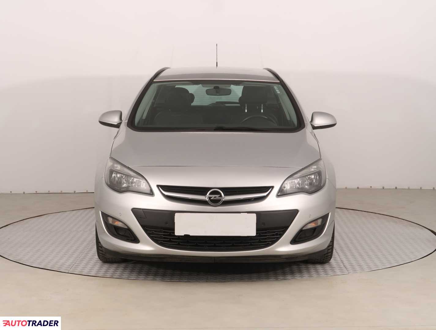 Opel Astra 2014 1.4 118 KM