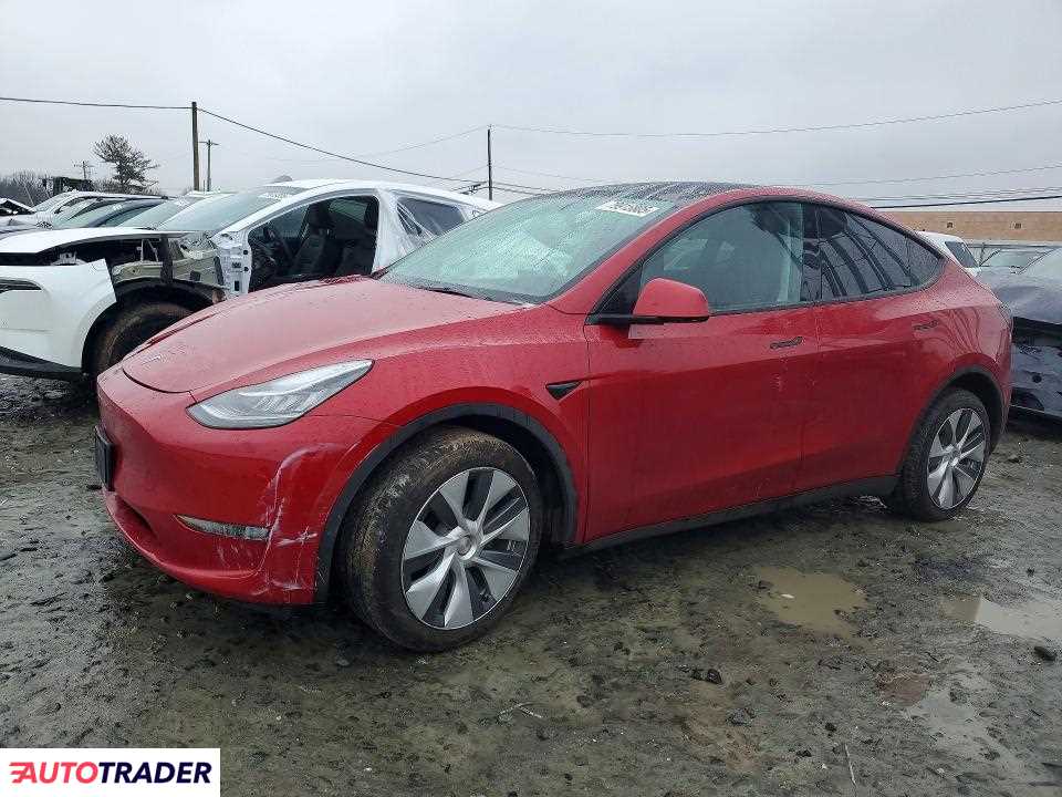 Tesla Model Y 2022