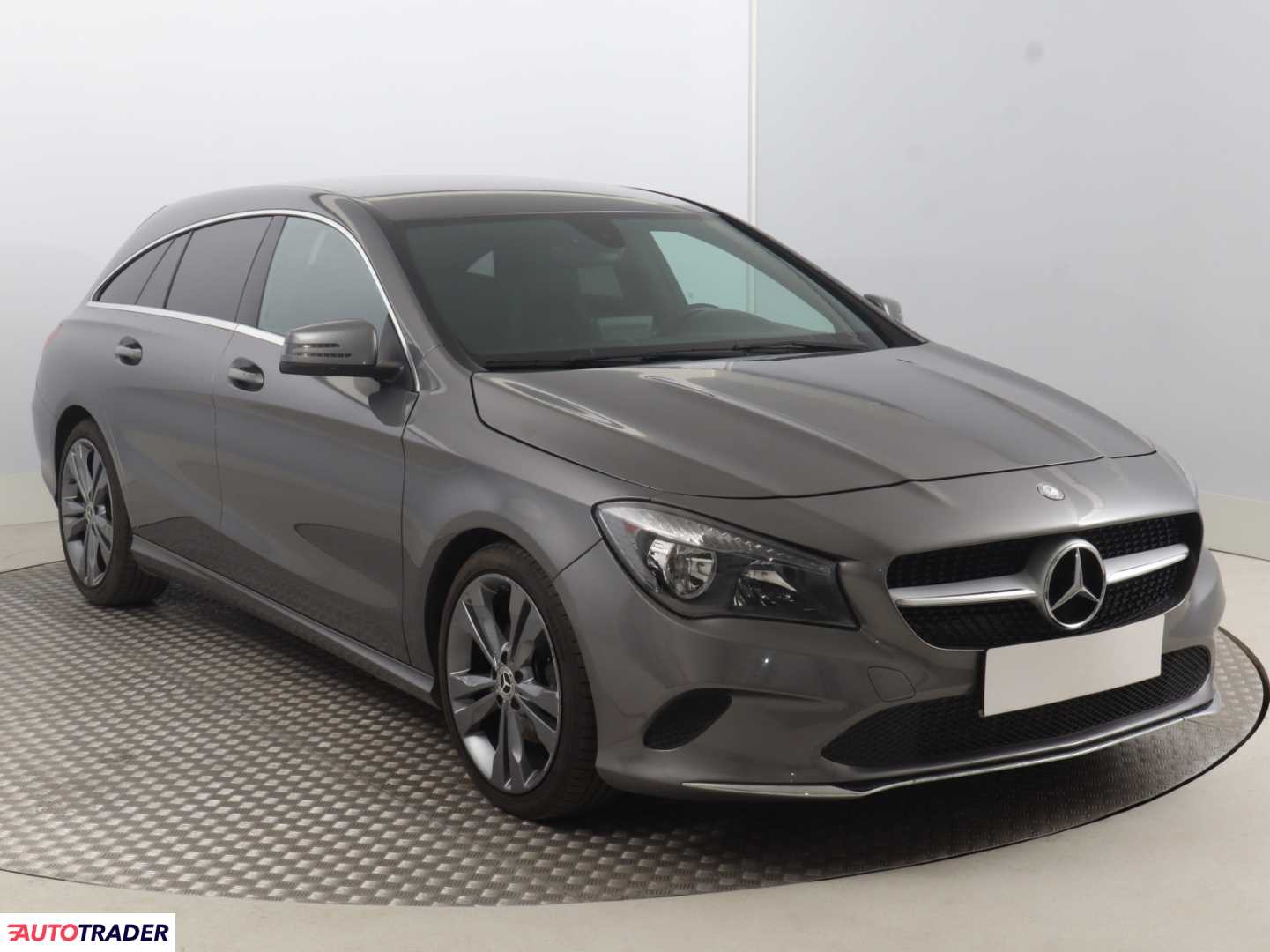 Mercedes Pozostałe 2018 1.6 120 KM