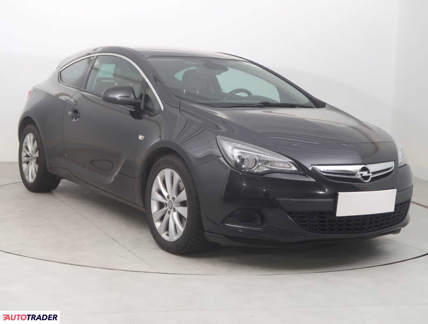 Opel Astra 2012 2.0 162 KM