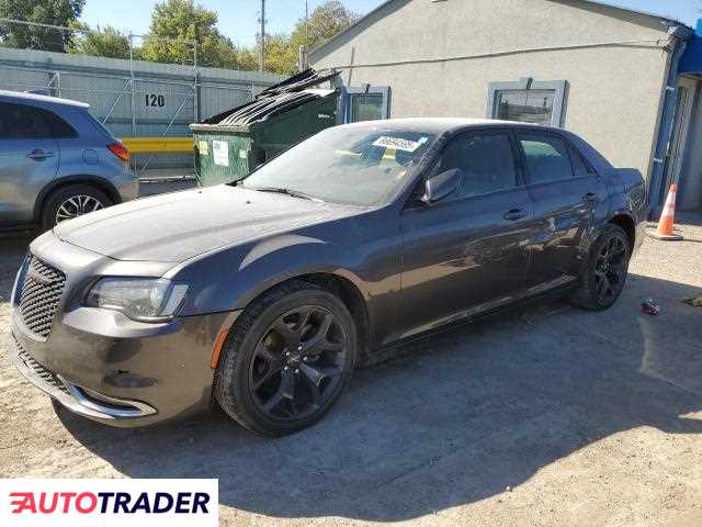 Chrysler 300C 2021 3