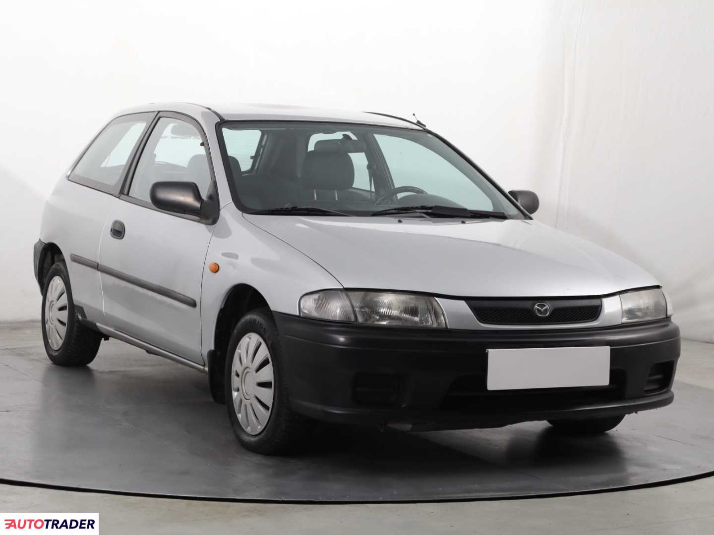 Mazda 323 2000 1.3 72 KM Mazda 323 2000 1.3 72 KM