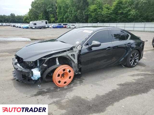 Lexus IS 2024 3