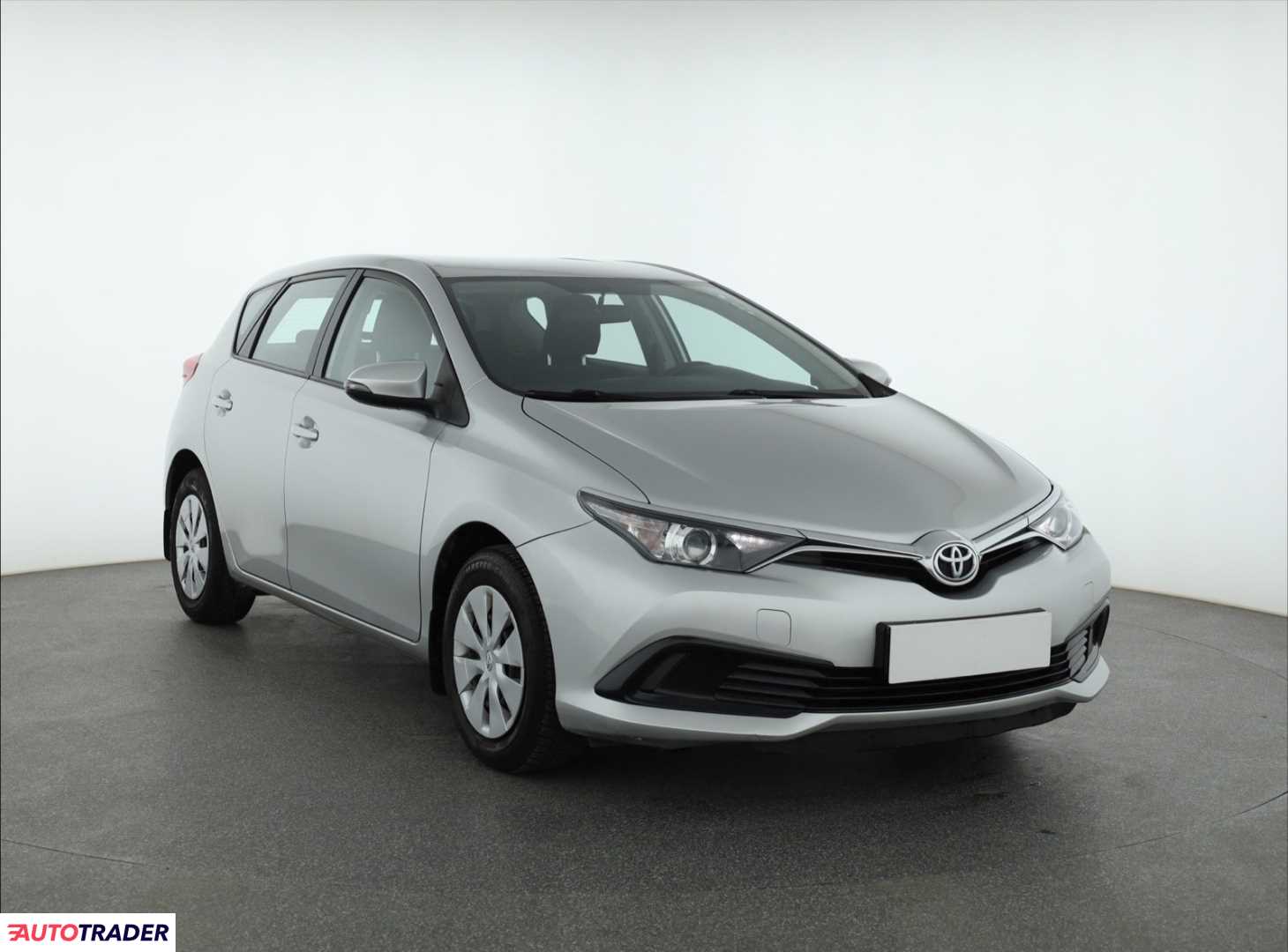 Toyota Auris 1.6 130 KM 2017r. (Piaseczno)