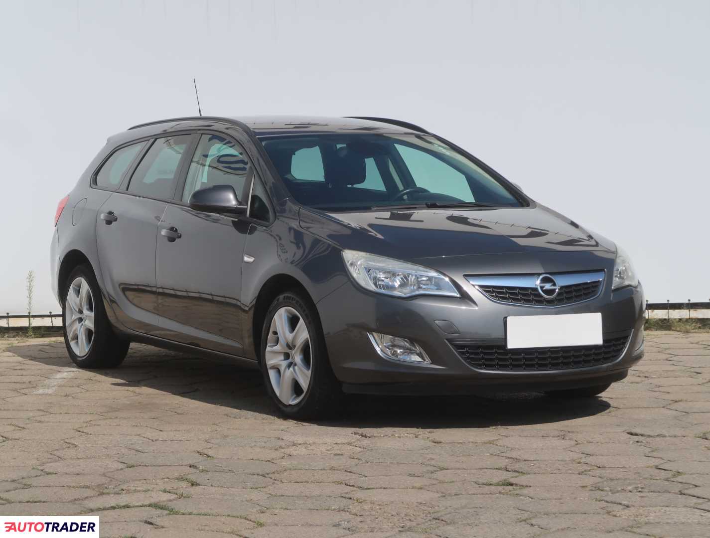 Opel Astra 2011 1.4 138 KM