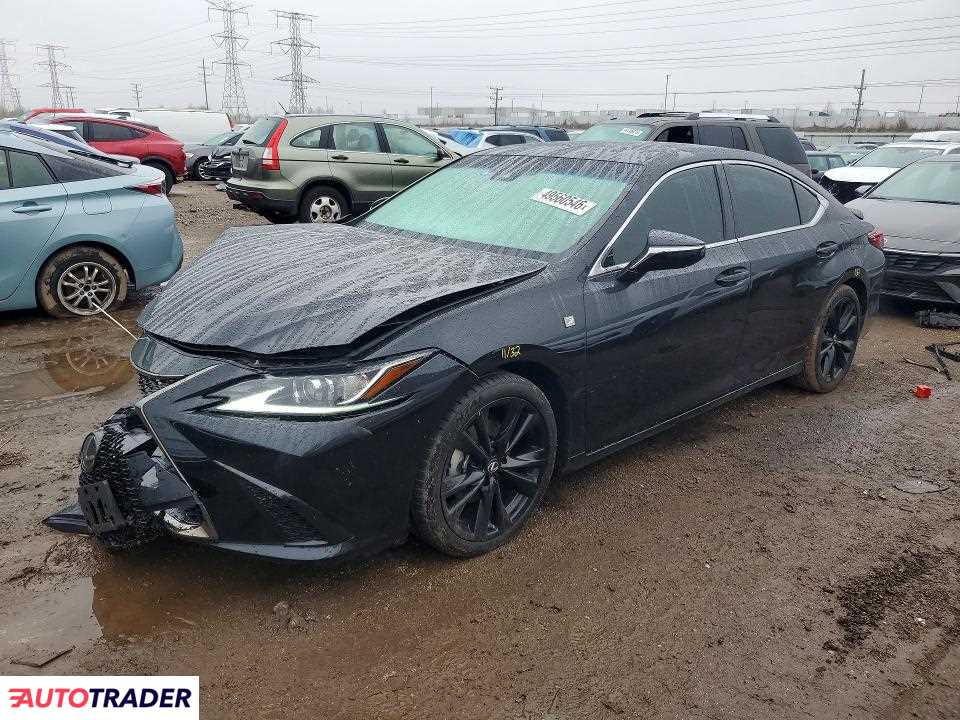 Lexus ES 2021 3