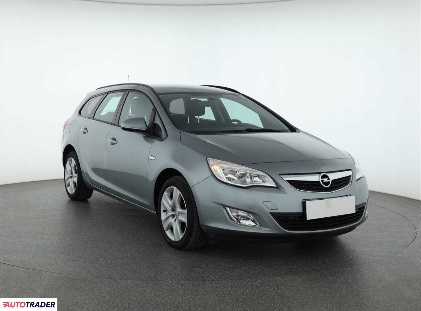 Opel Astra 2012 1.4 138 KM