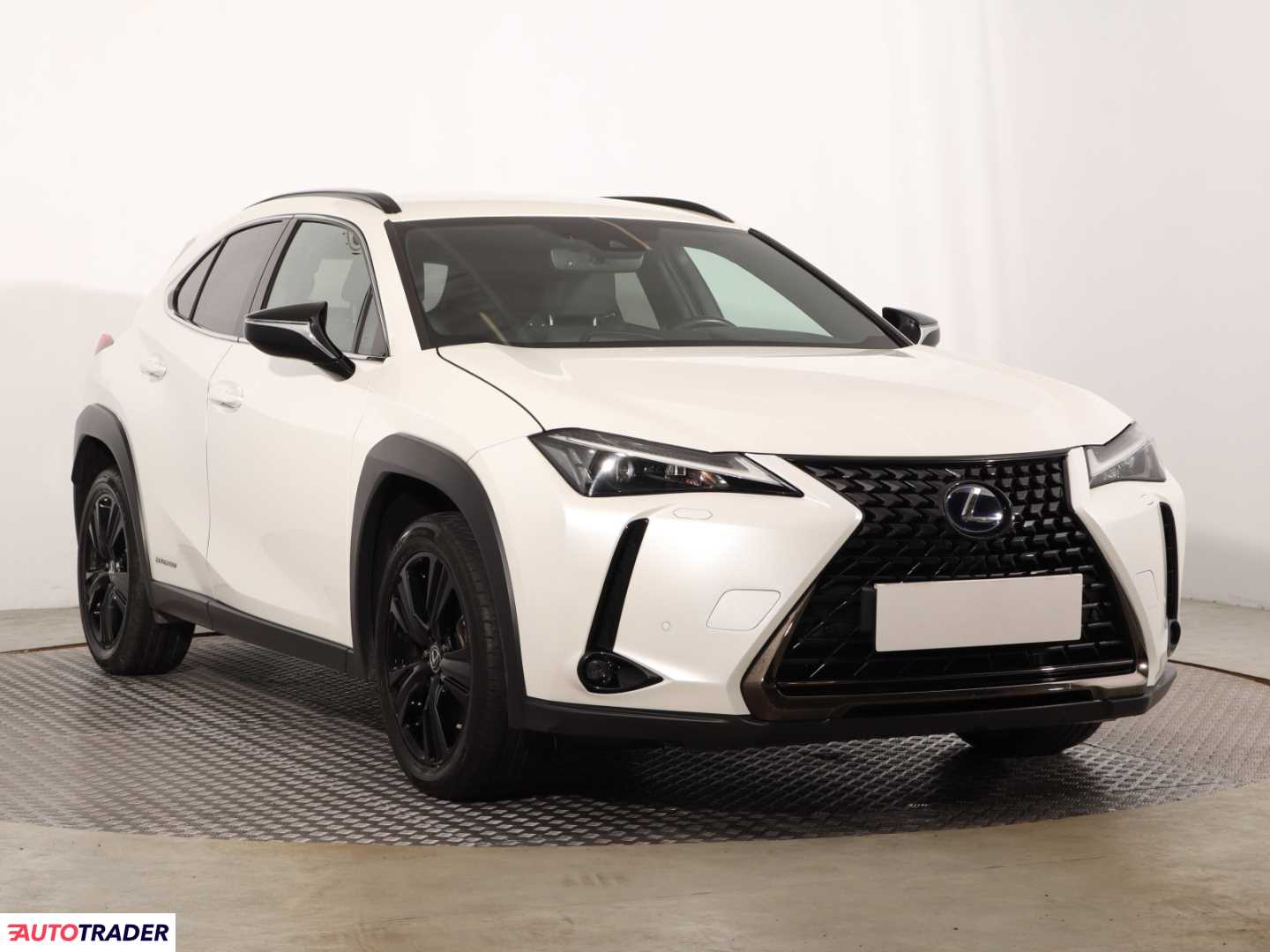 Lexus Pozostałe 2022 2.0 181 KM