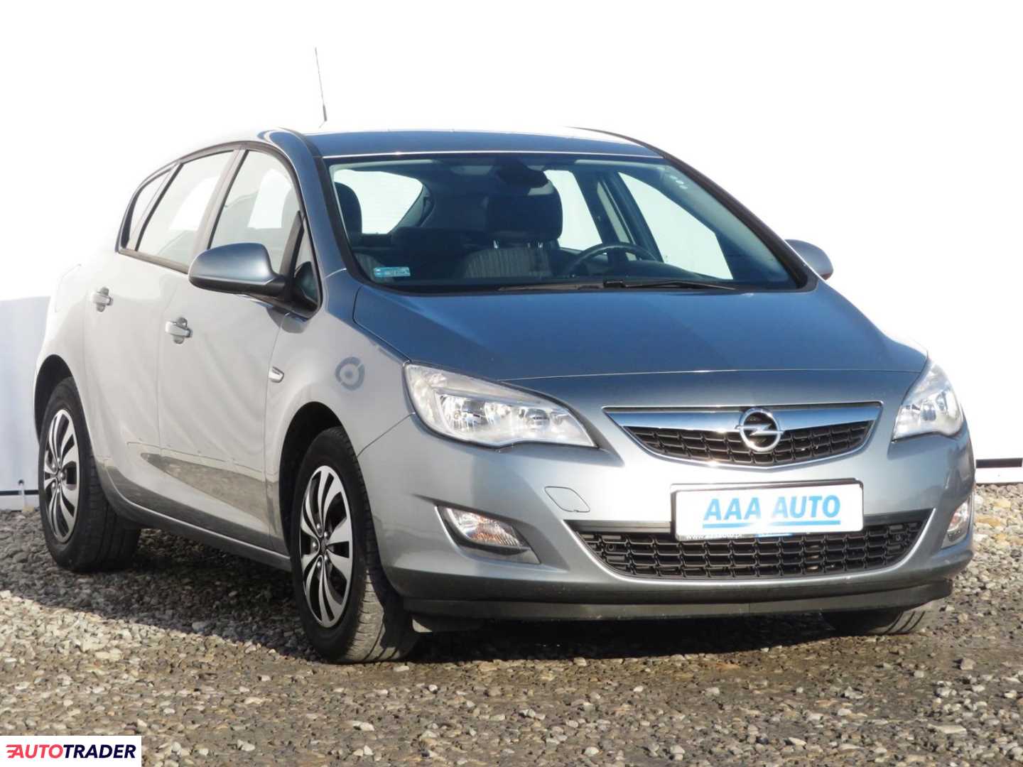 Opel Astra 2011 1.6 113 KM Opel Astra 2011 1.6 113 KM