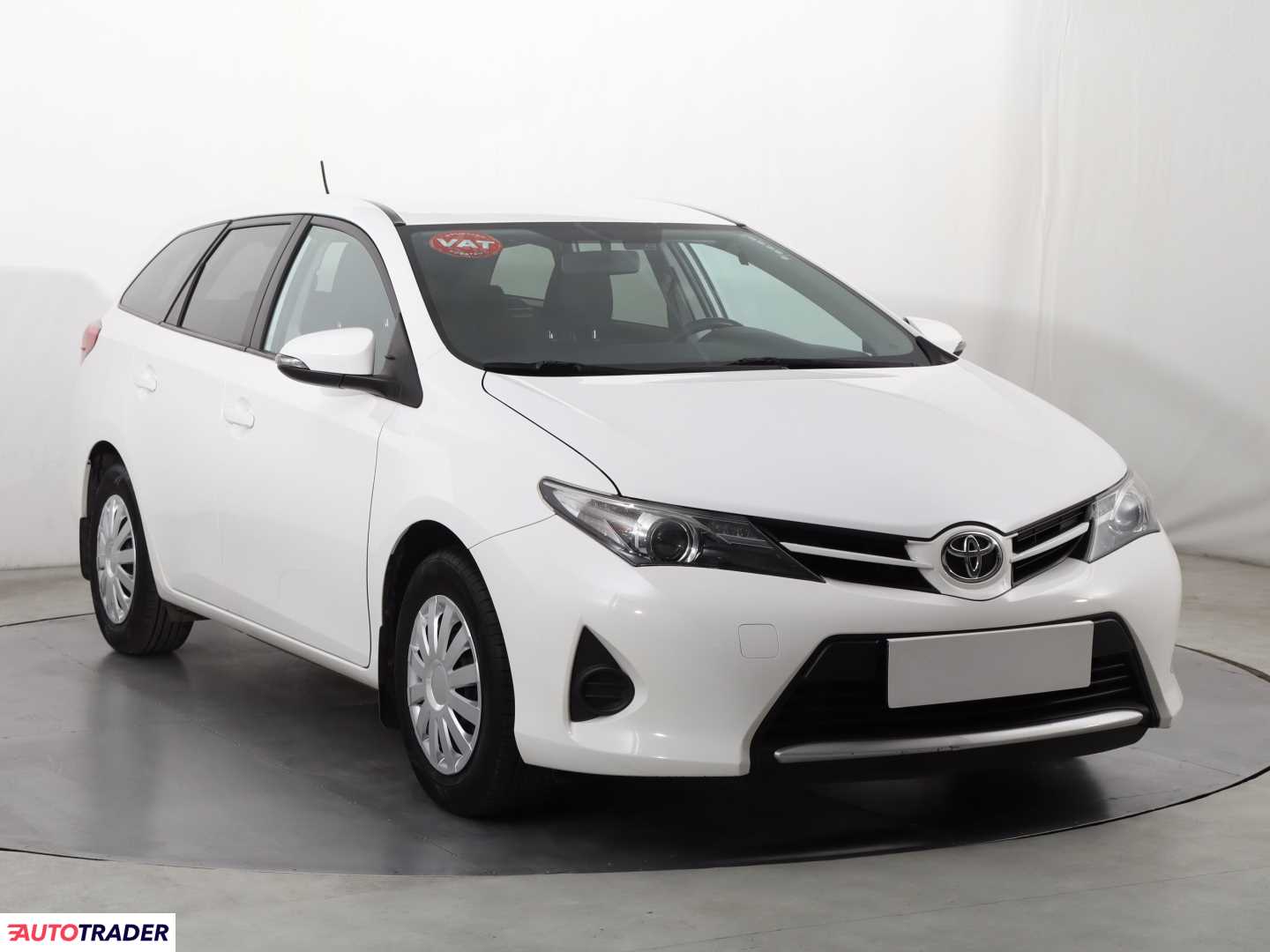 Toyota Auris 2013 1.6 130 KM Toyota Auris 2013 1.6 130 KM