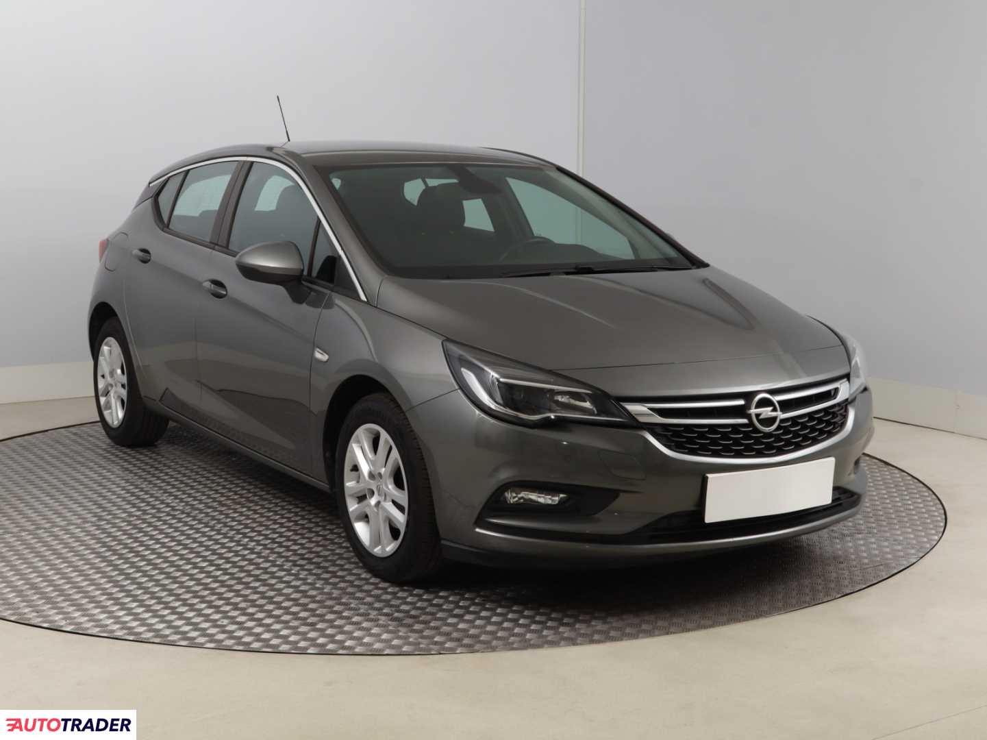 Opel Astra 2018 1.4 147 KM