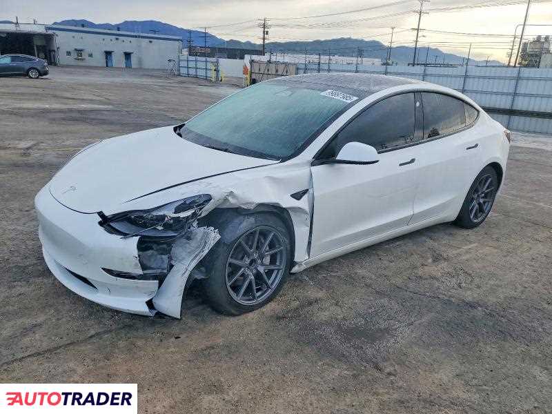 Tesla Model 3 2023