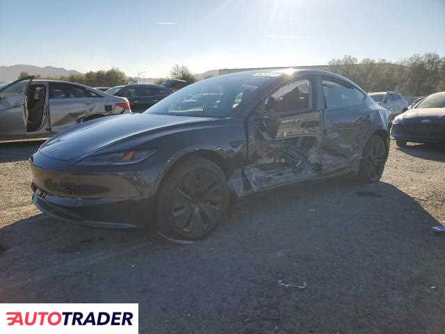 Tesla Model 3 benzyna 2024r. (LAS VEGAS)