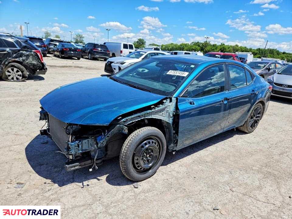 Toyota Camry 2025 2