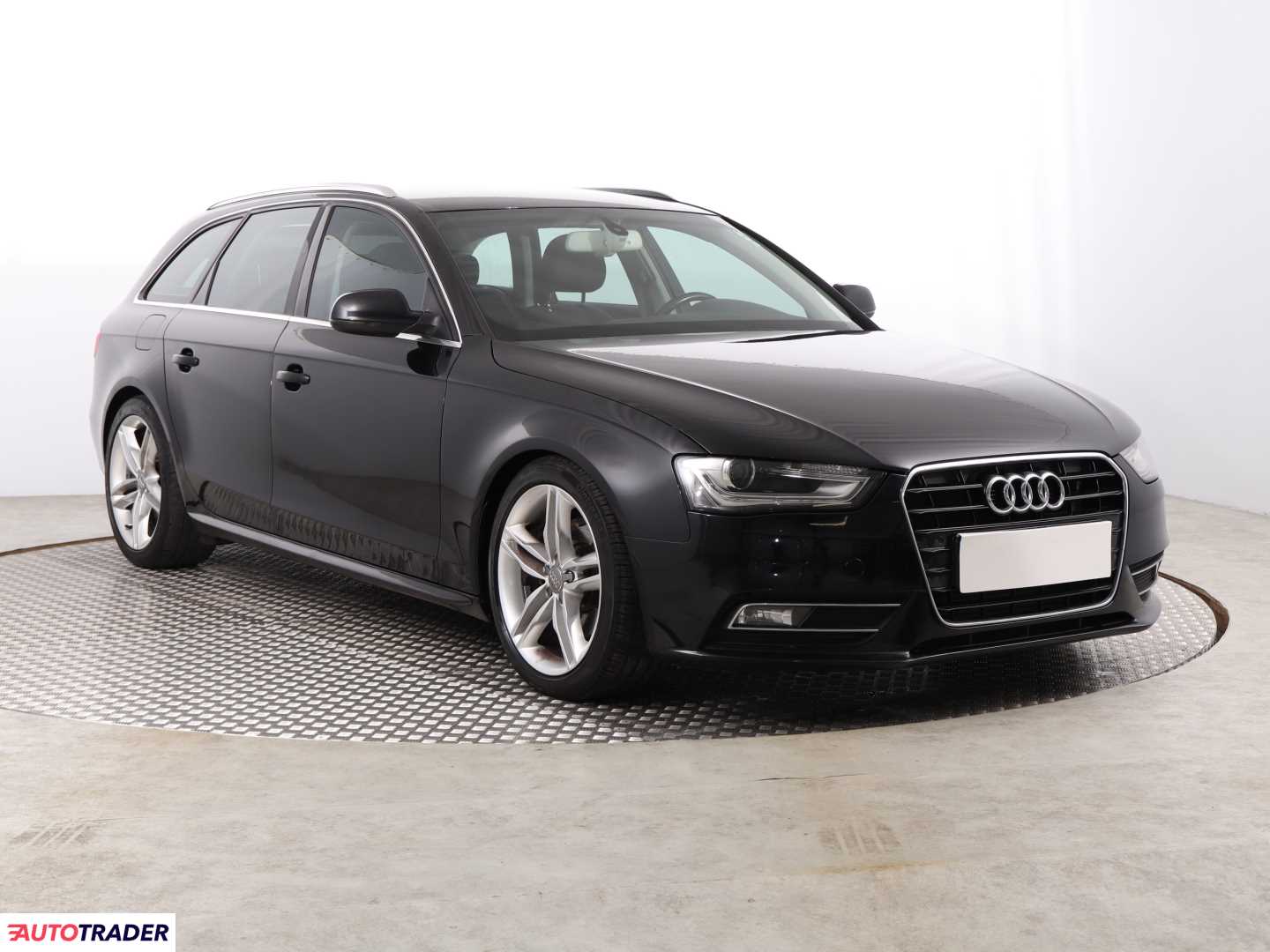 Audi A4 2013 2.0 147 KM