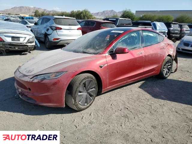 Tesla Model 3 benzyna 2024r. (LAS VEGAS)