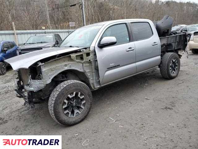 Toyota Tacoma 3.0 benzyna 2019r. (HURRICANE)