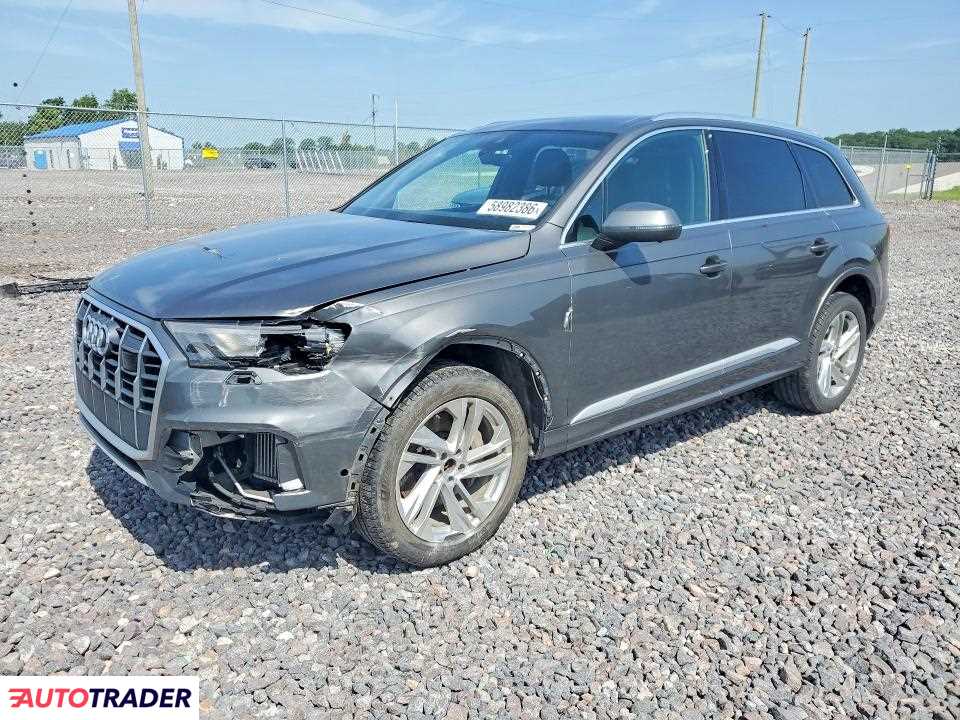 Audi Q7 2021 3