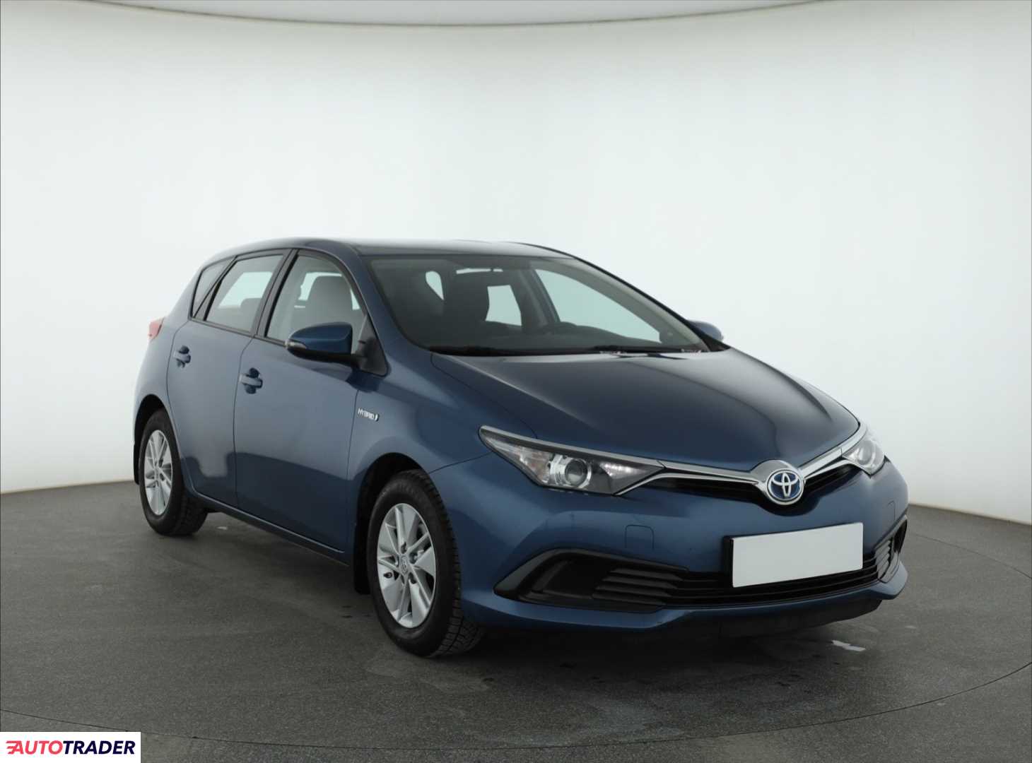 Toyota Auris 2015 1.8 134 KM