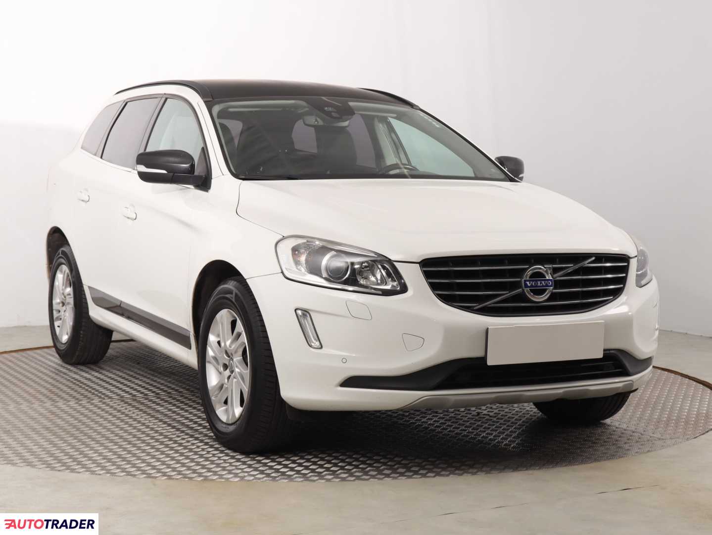 Volvo XC60 2016 2.0 147 KM