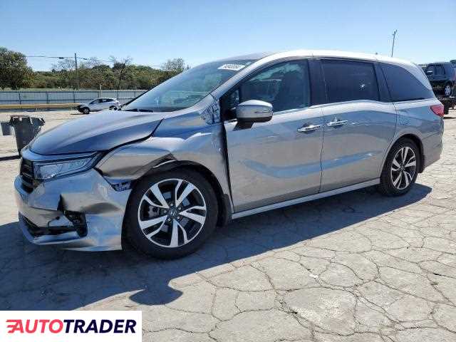 Honda Odyssey 3.0 benzyna 2022r. (LEBANON)