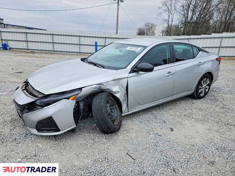 Nissan Altima 2024 2