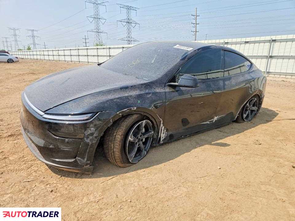 Tesla Model Y 2026