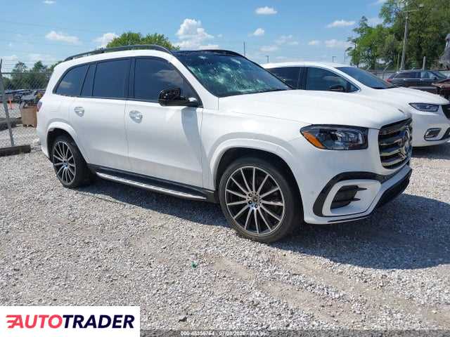 Mercedes GL 2025 3
