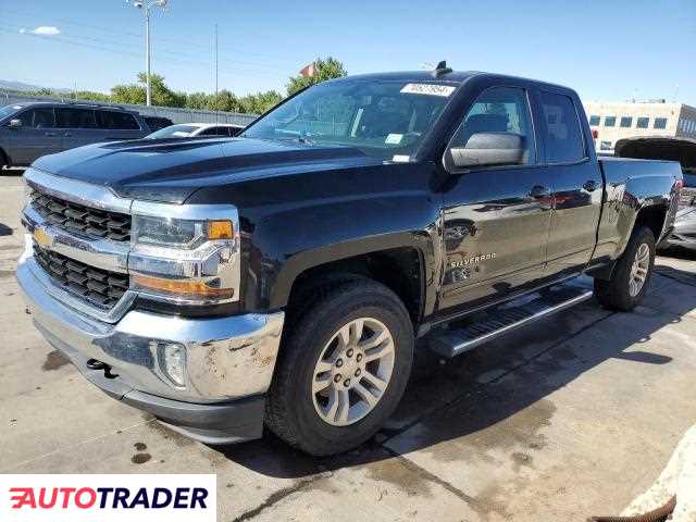 Chevrolet Silverado 5.0 benzyna 2018r. (LITTLETON)