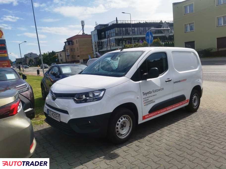 Toyota Pozostałe 2024 1.5