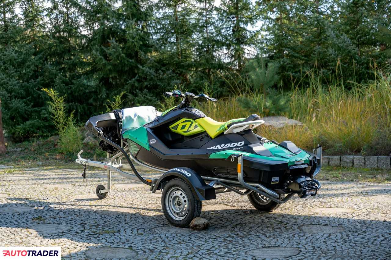 Seadoo SPARK TRIXX 2UP