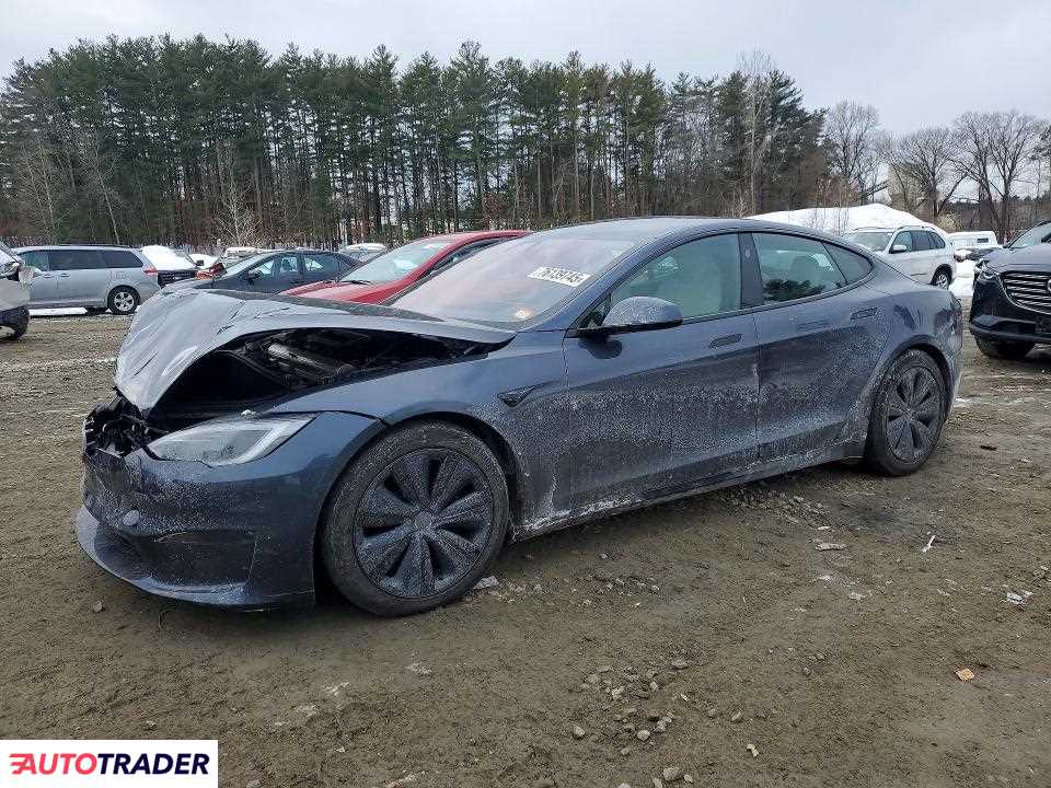 Tesla Model S 2022
