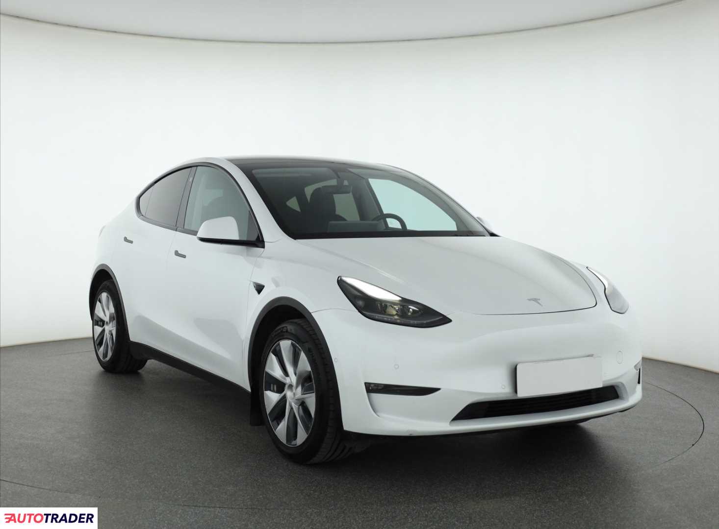 Tesla Model Y 2021 506 KM