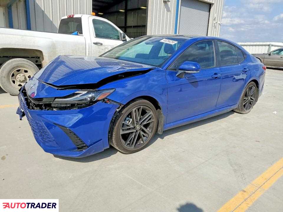 Toyota Camry 2025 2