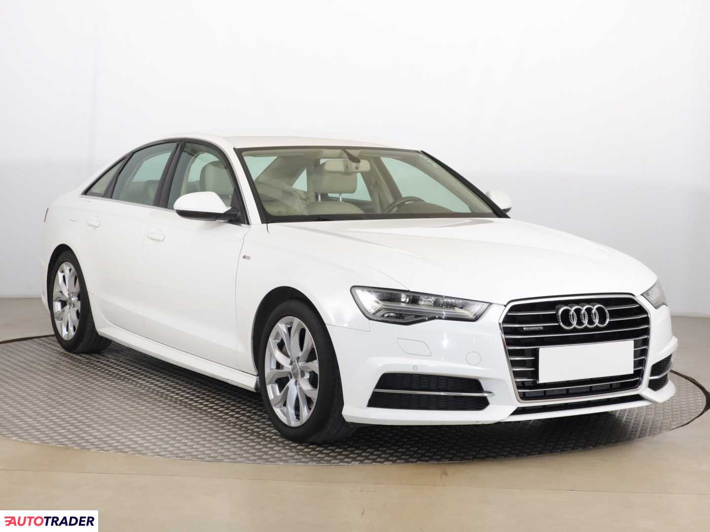 Audi A6 2015 3.0 214 KM