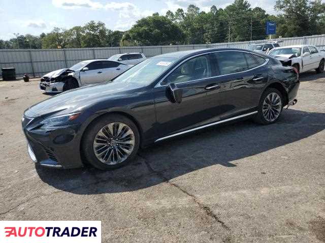 Lexus LS 2018 3