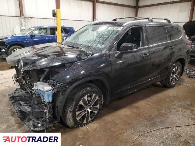 Toyota Highlander 3.0 benzyna 2022r. (PENNSBURG)