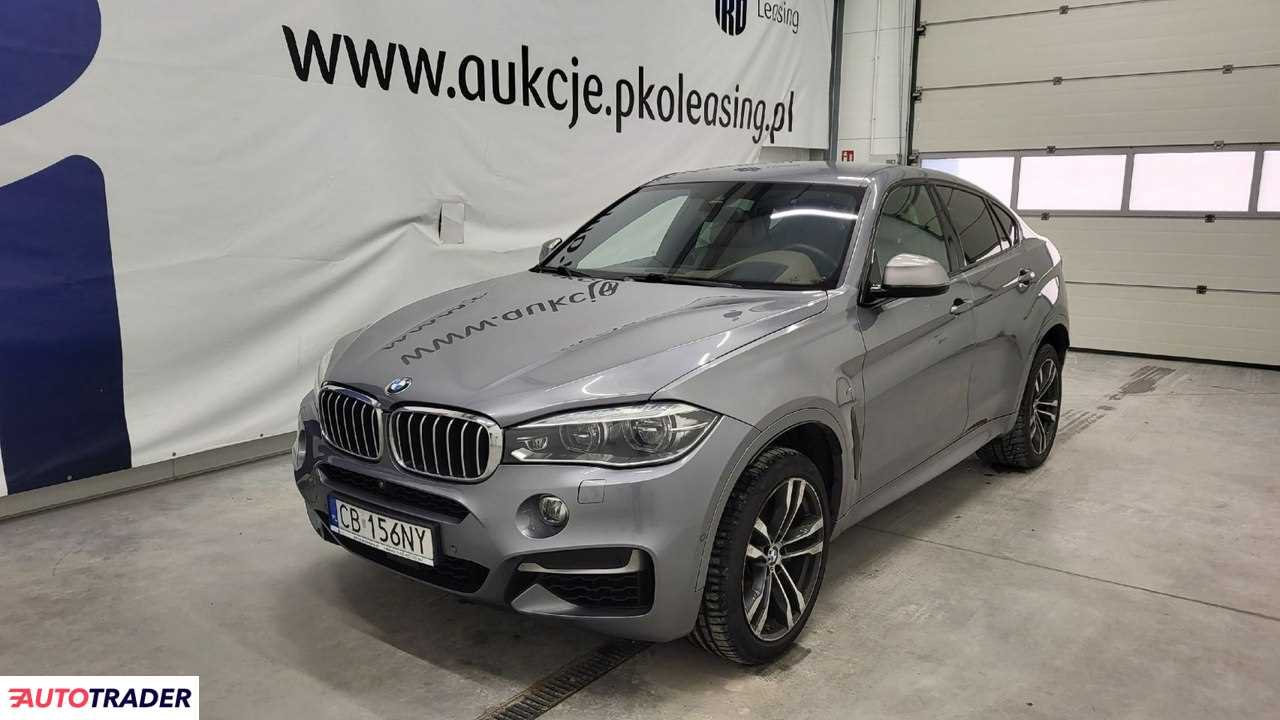 BMW X6 2018 3.0 381 KM