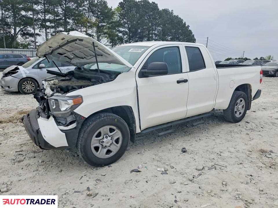 Toyota Tundra 2021 5