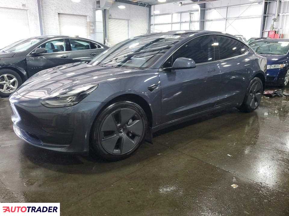 Tesla Model 3 2023