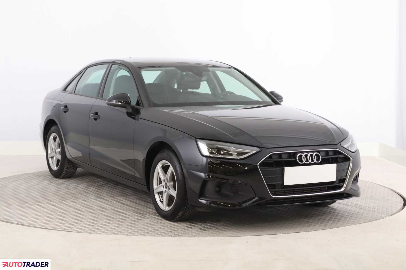 Audi A4 2023 2.0 147 KM