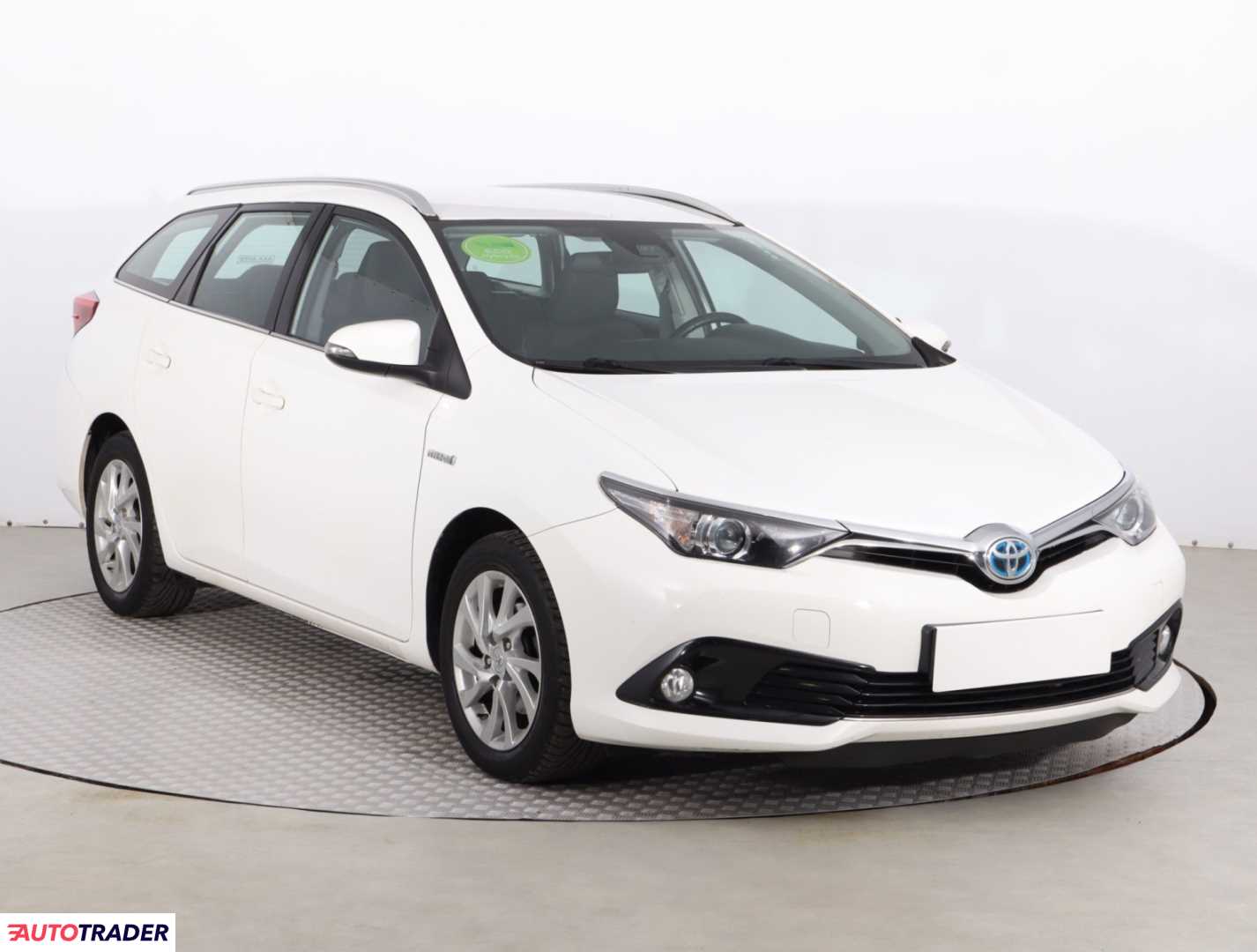 Toyota Auris 2017 1.8 134 KM Toyota Auris 2017 1.8 134 KM