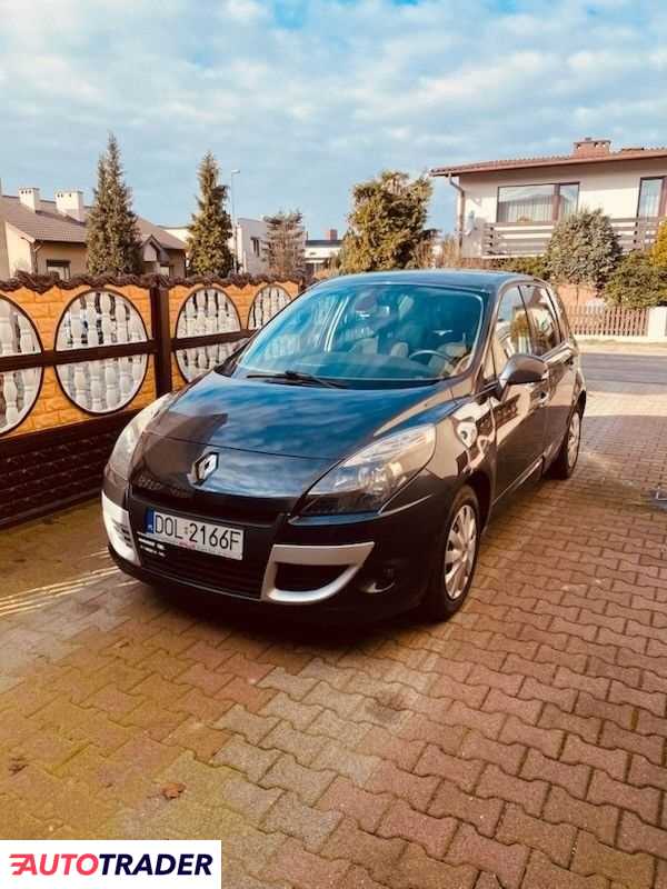 Renault Scenic 2009 1.9 130 KM