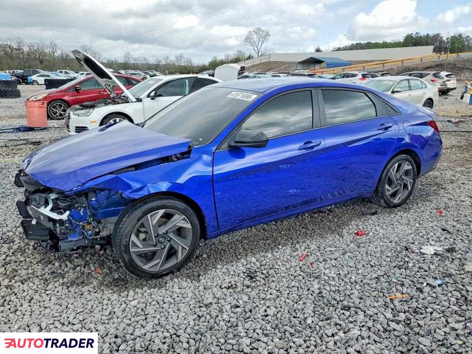 Hyundai Elantra 2025 2